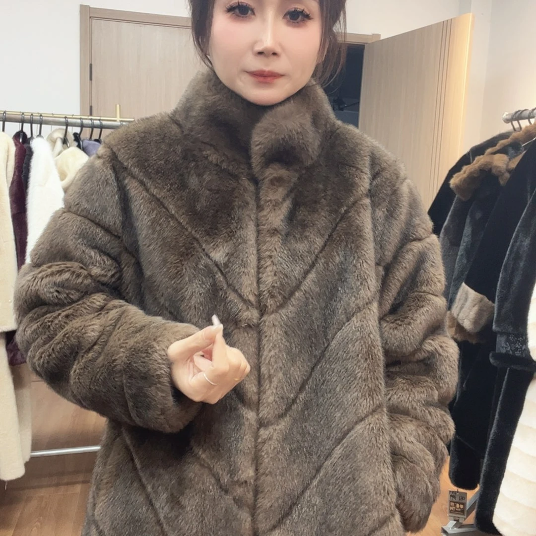 37号皮毛一体外套