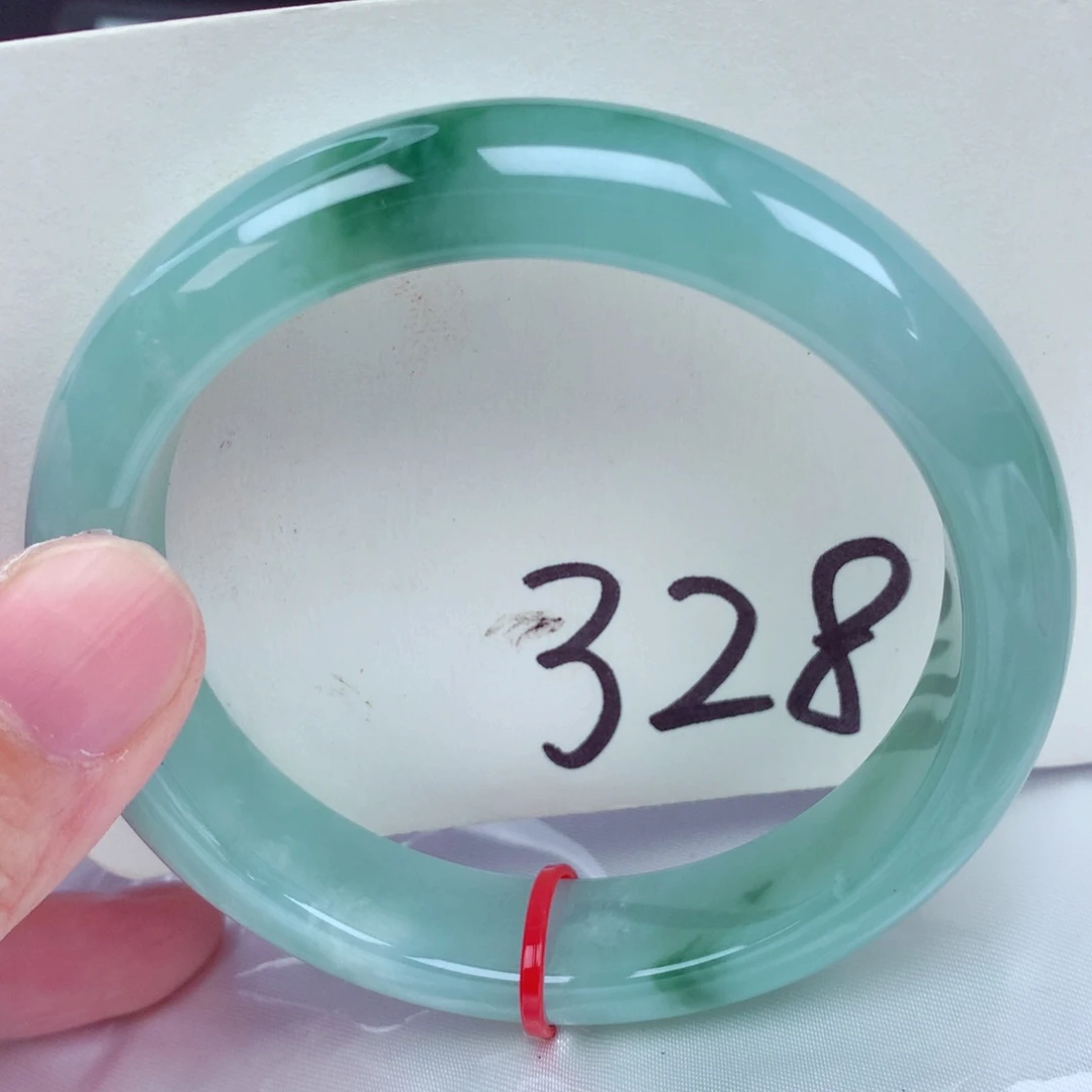 翡翠未镶嵌手镯翡翠