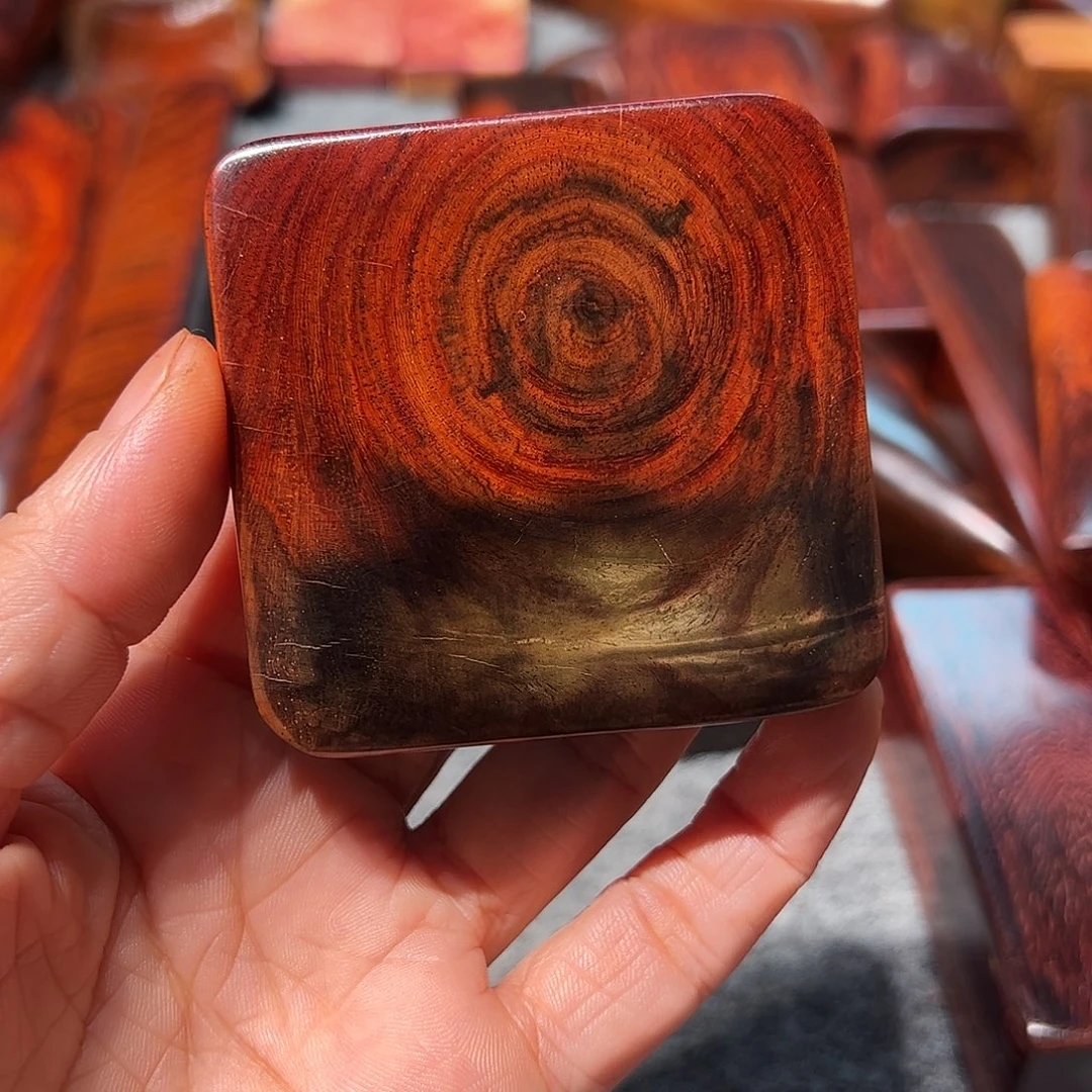 m***⑧交趾黄檀（大红酸枝）