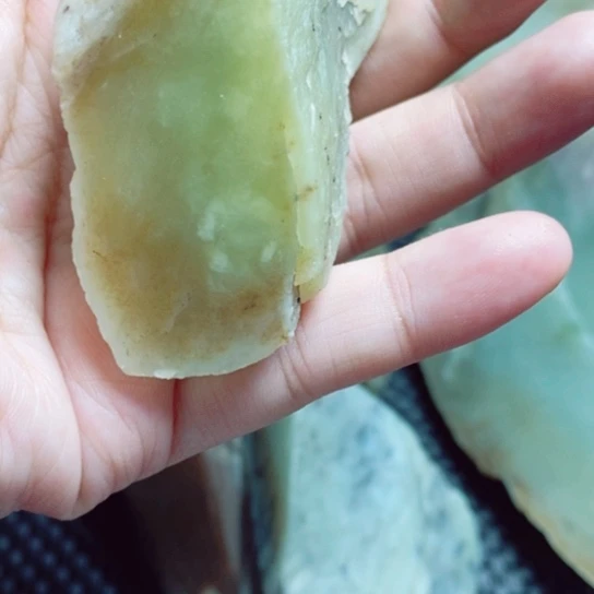 和田玉（糖玉）未镶嵌珠宝半成品