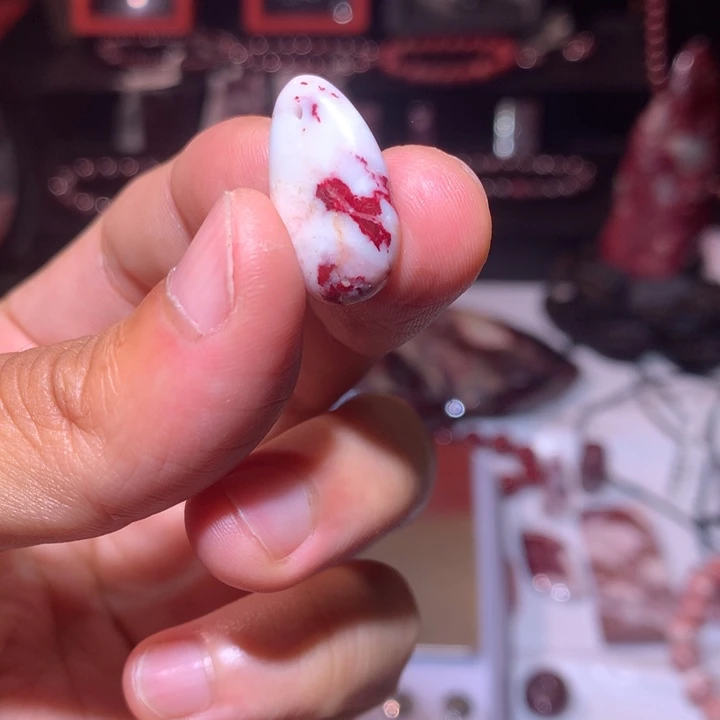 天然辰砂原石吊坠3