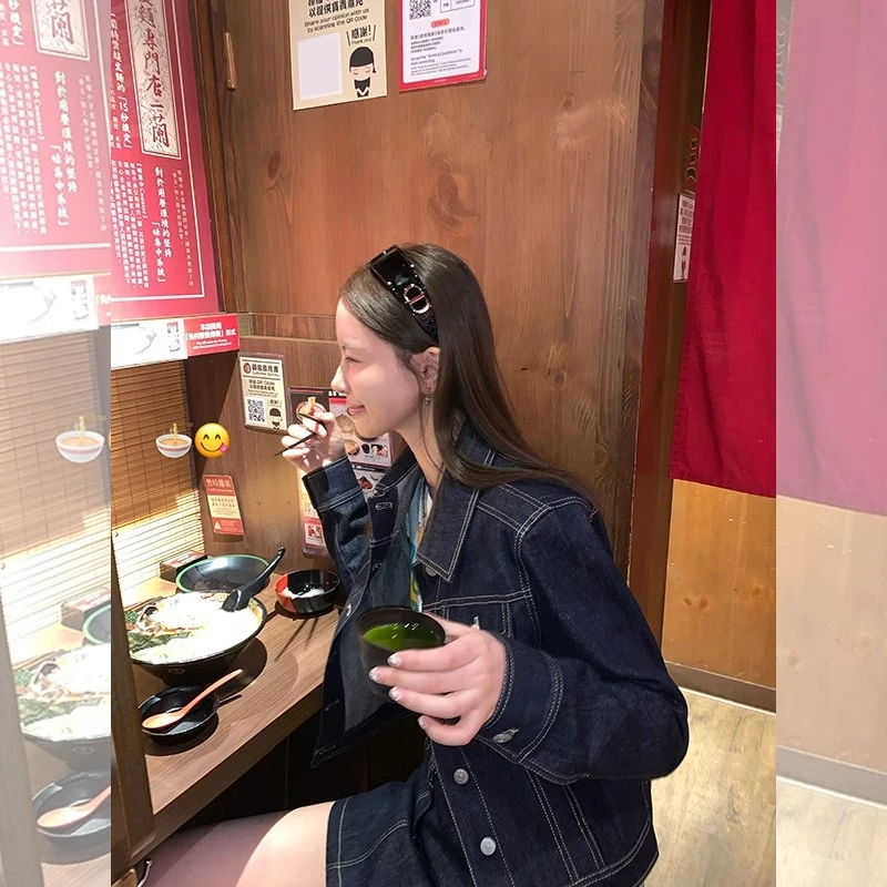 短款正肩牛仔外套女装2025秋季新款设计感超好看洋气夹克开衫上衣