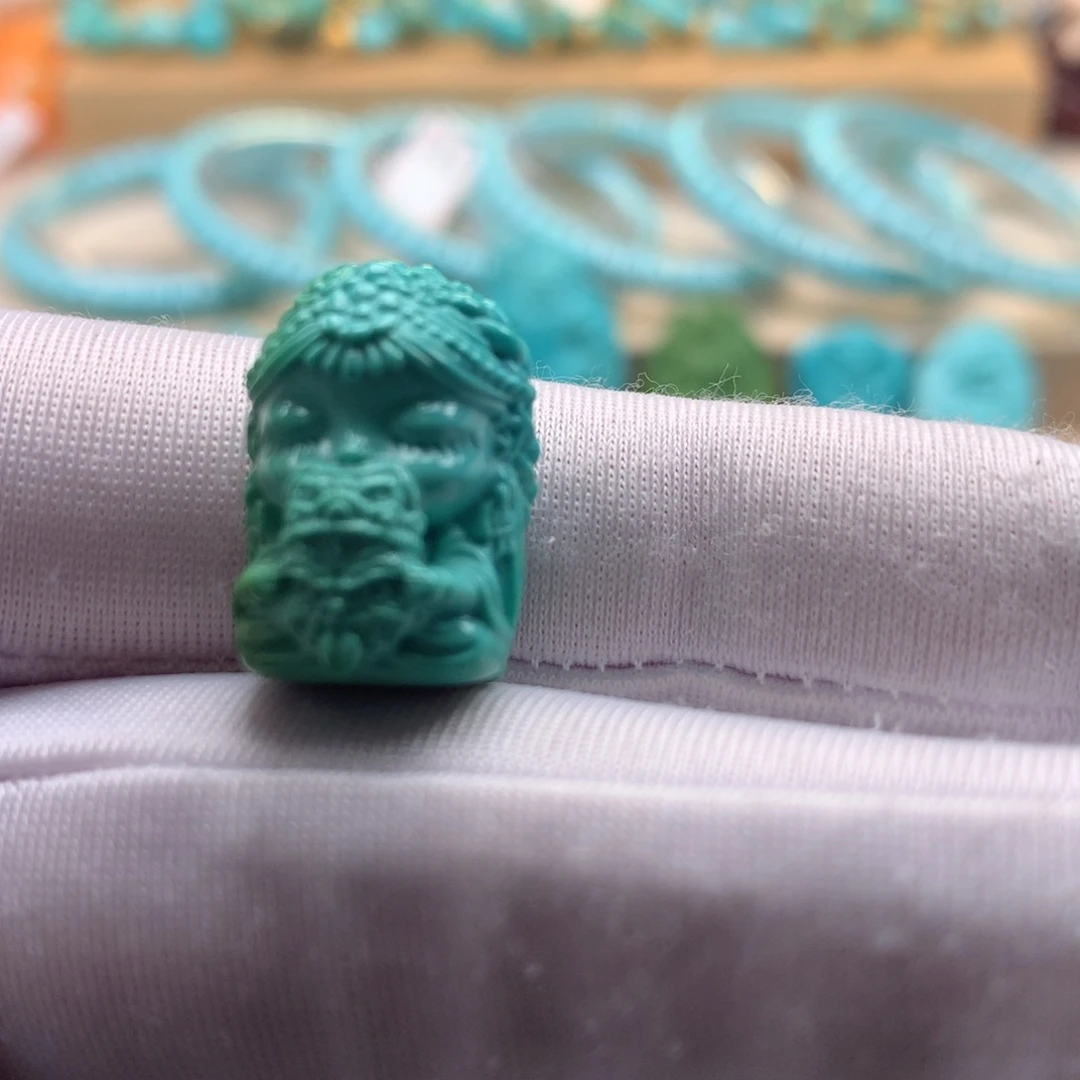 未镶嵌绿松石珠宝奇石