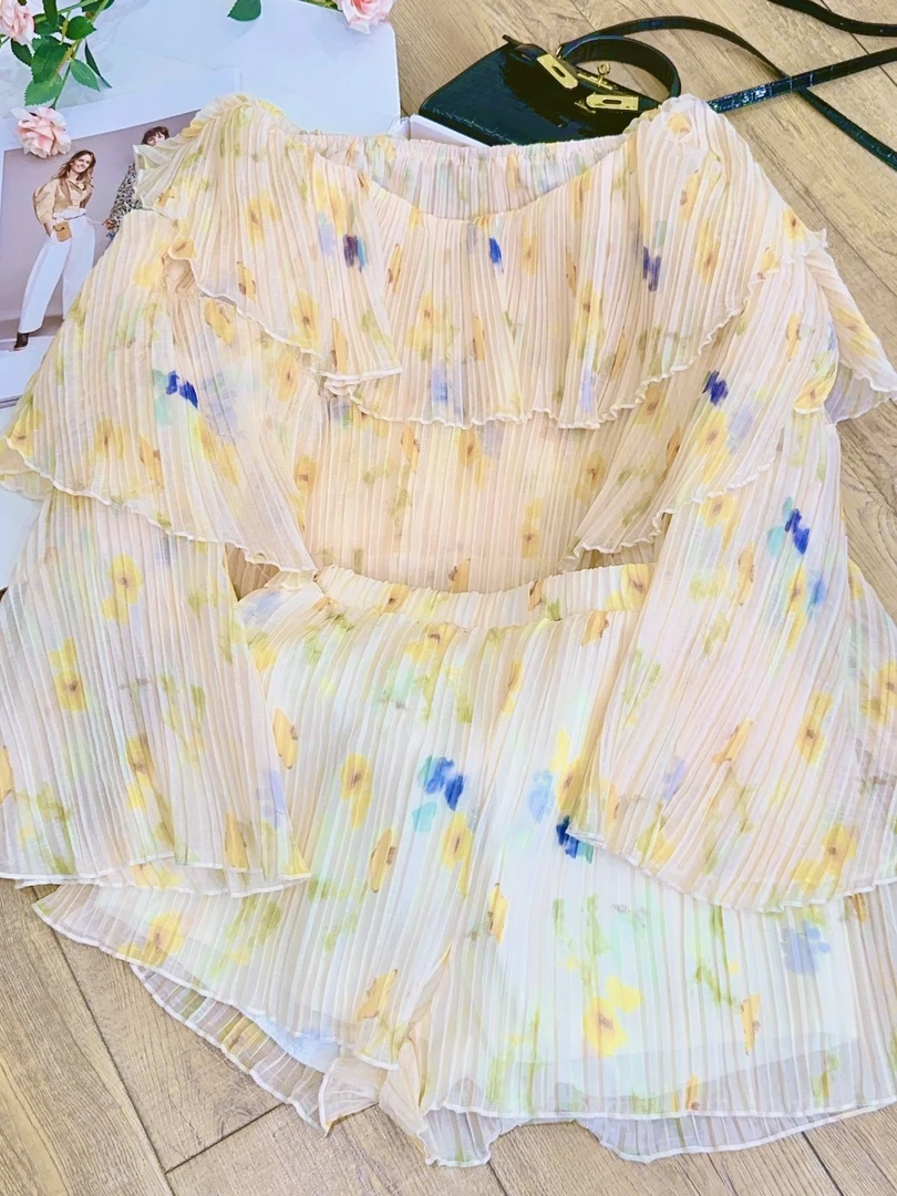 琳心丨春季新款通勤减龄褶皱设计感黄色碎花衬衣套装 FE9033