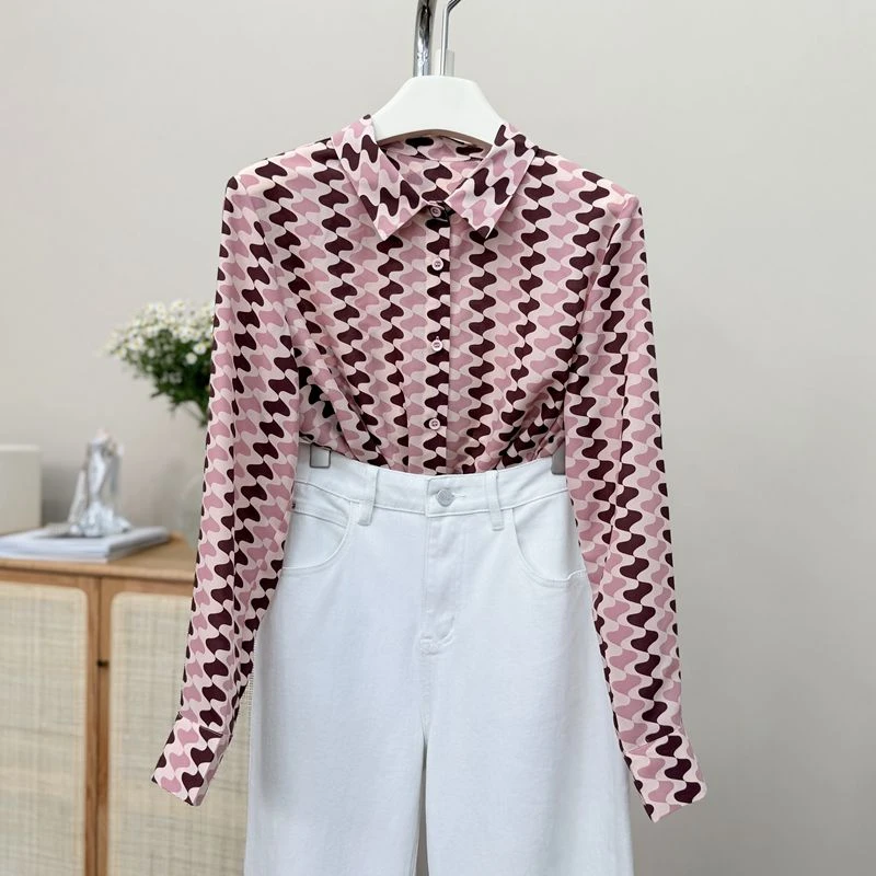 （粉巴黎）时尚粉色方领碎花女衬衫气质通勤显瘦高级感百搭印花衬衣