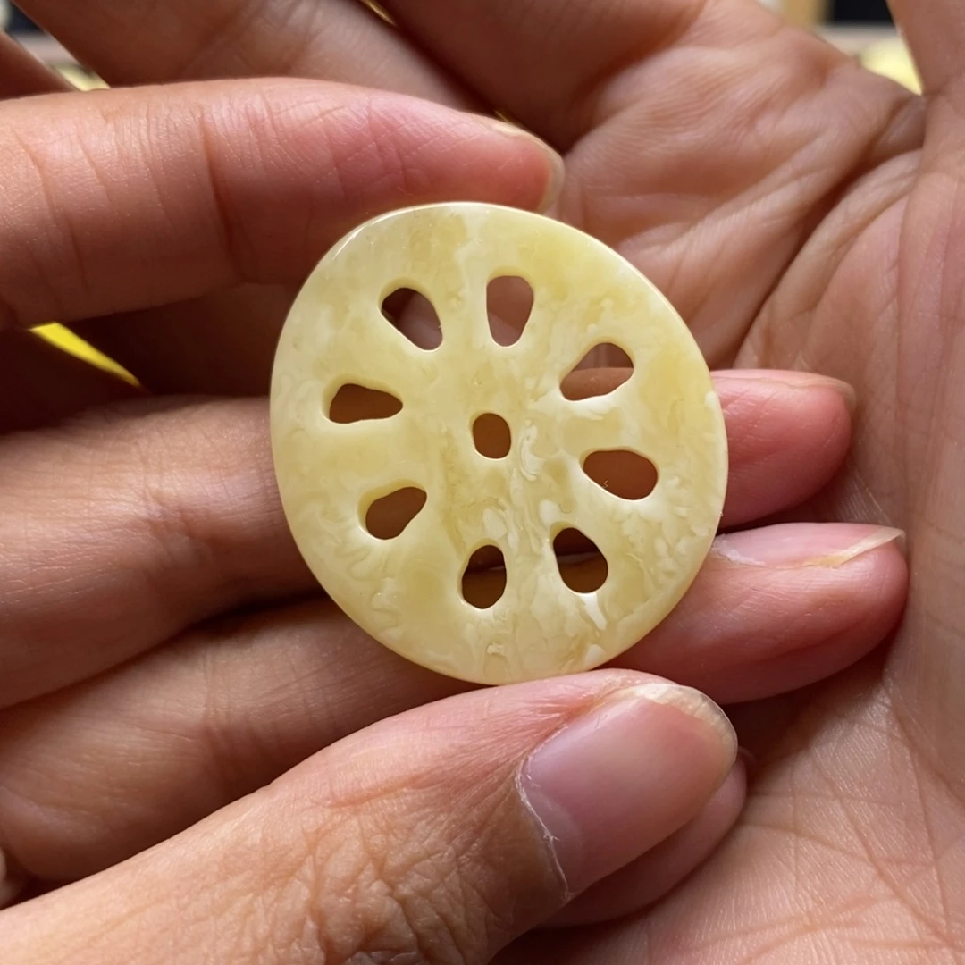 琥珀未镶嵌裸石蜜蜡