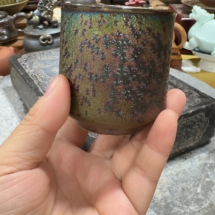 主人杯子一个，瓷。。。。