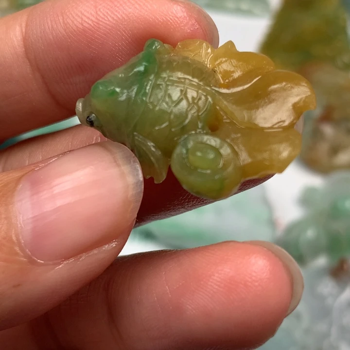 阳***向未镶嵌定制翡翠翡翠
