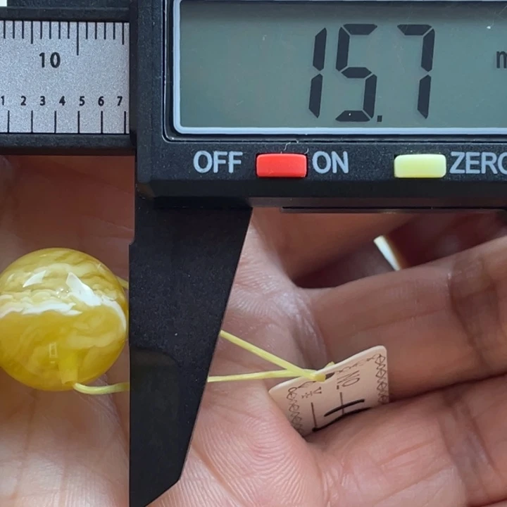 蜜蜡未镶嵌裸石25