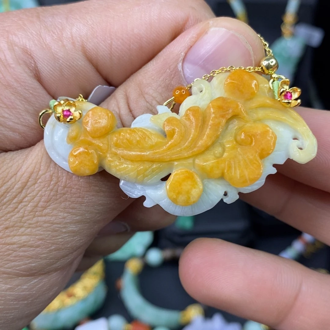 颈饰未镶嵌翡翠吊坠