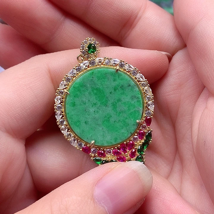 翡翠未镶嵌颈饰翡翠