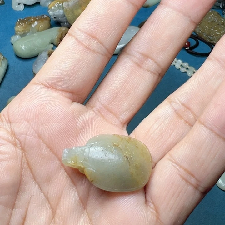 未镶嵌和田玉把件