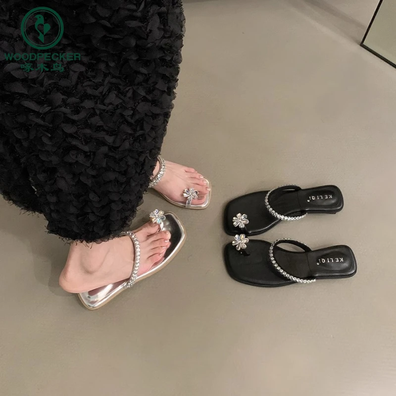 啄木鸟法式平底银色套趾凉拖鞋女鞋外穿2025新款夏季度假水钻凉鞋