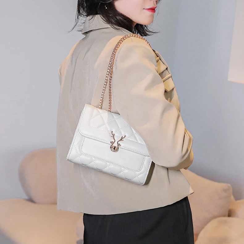 小鹿时尚百搭菱格小方包链条包单肩包斜挎包白色小鹿