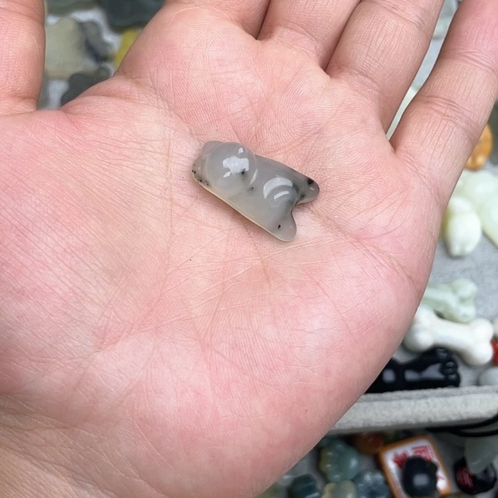 岫玉纯天然岫玉假一赔十未镶嵌