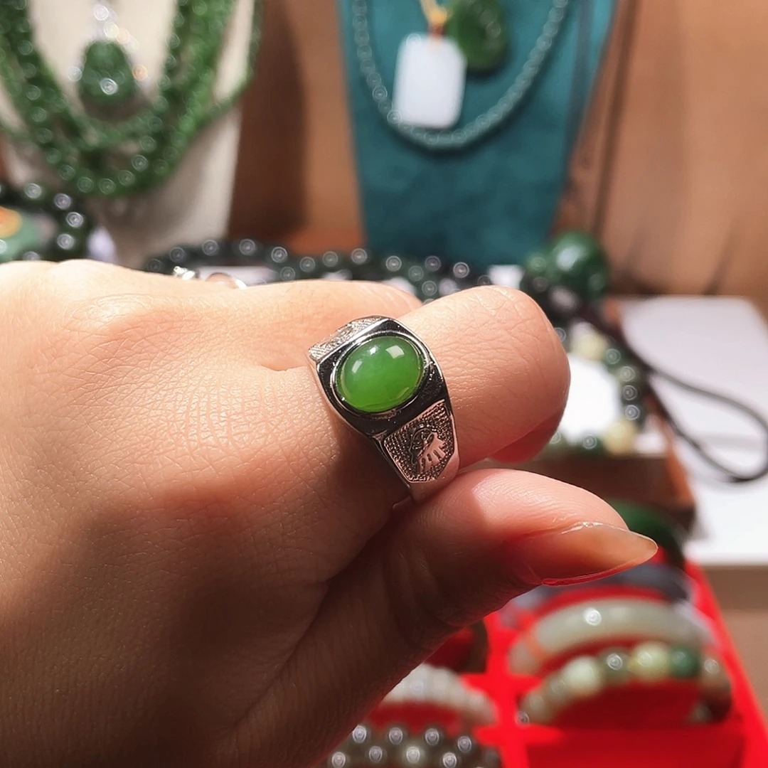 和田玉（碧玉）钛钢戒指