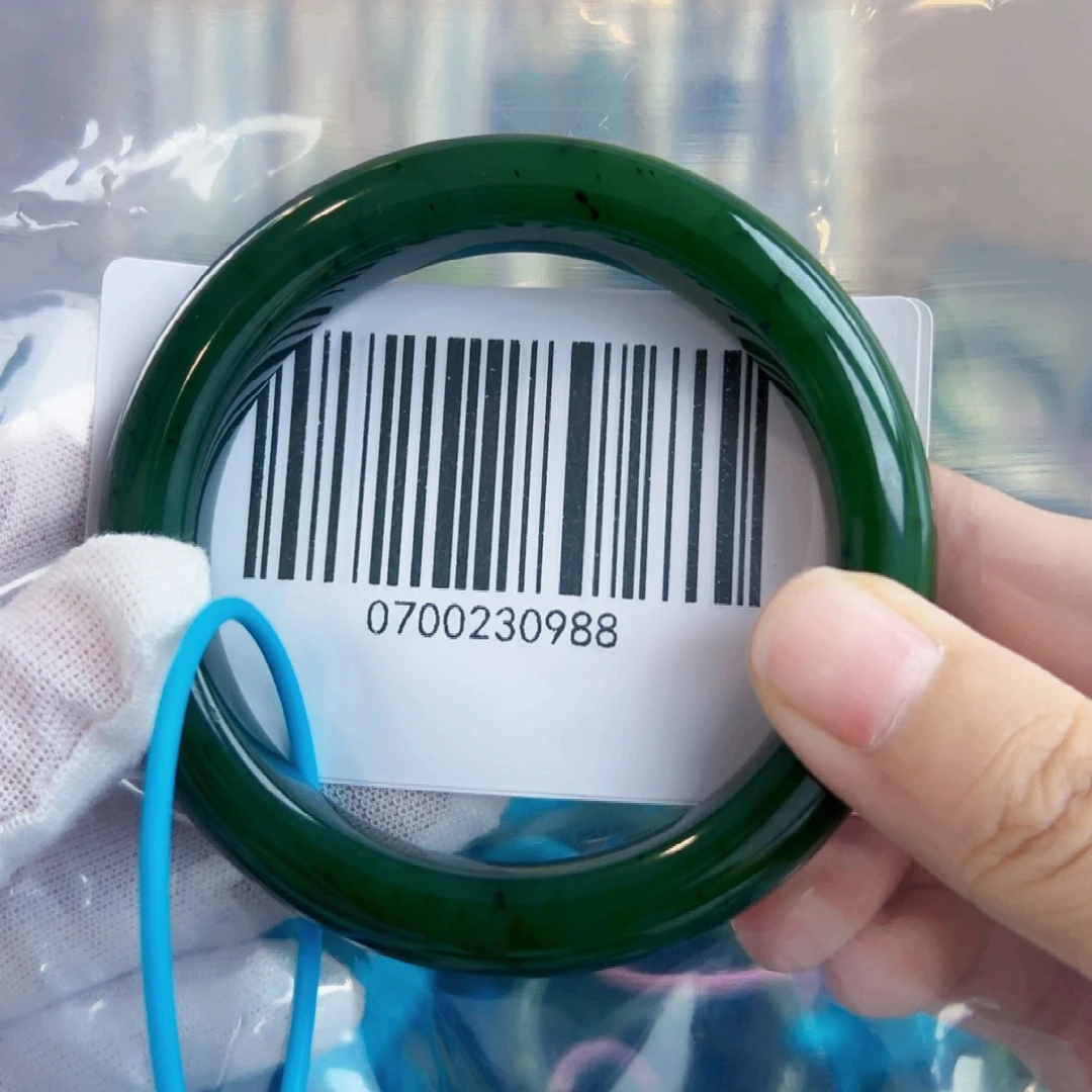 和田玉手镯未镶嵌微瑕5859