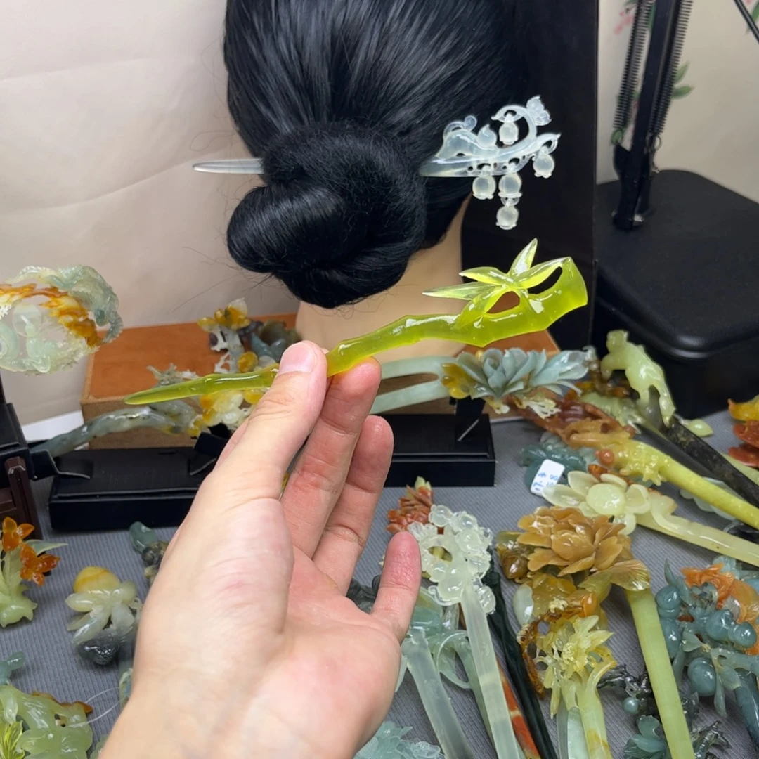 蛇纹石玉未镶嵌发饰
