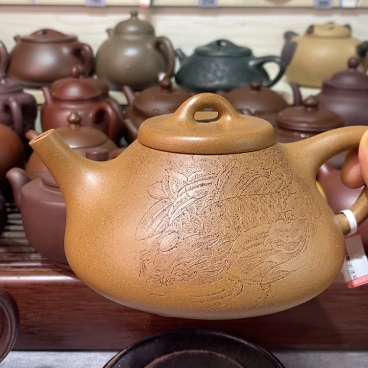 何***悟紫砂茶壶精工制作