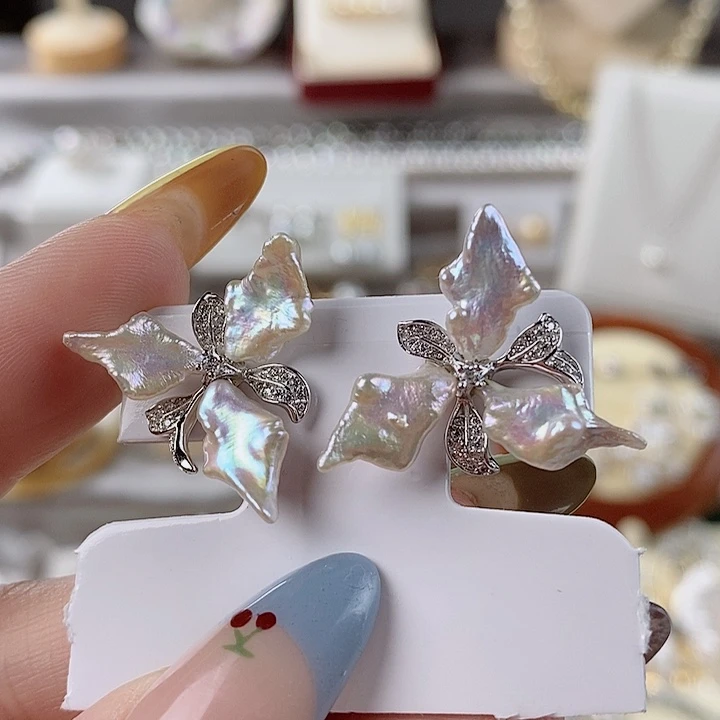 淡水珍珠耳饰未镶嵌