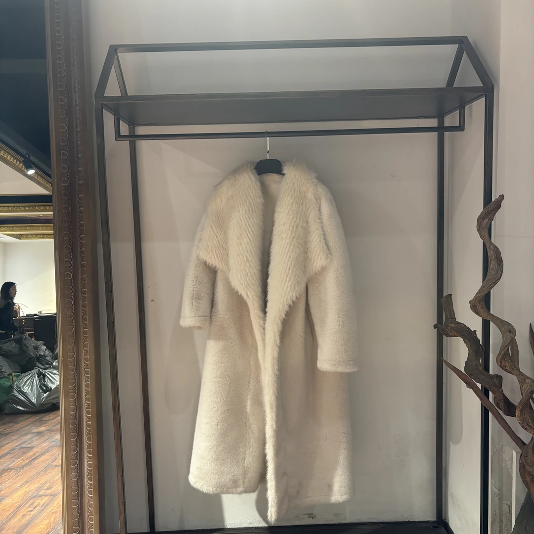 1066雪大大女款时尚外套SXZY