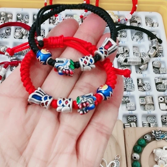 珐琅吊坠足银龙手来