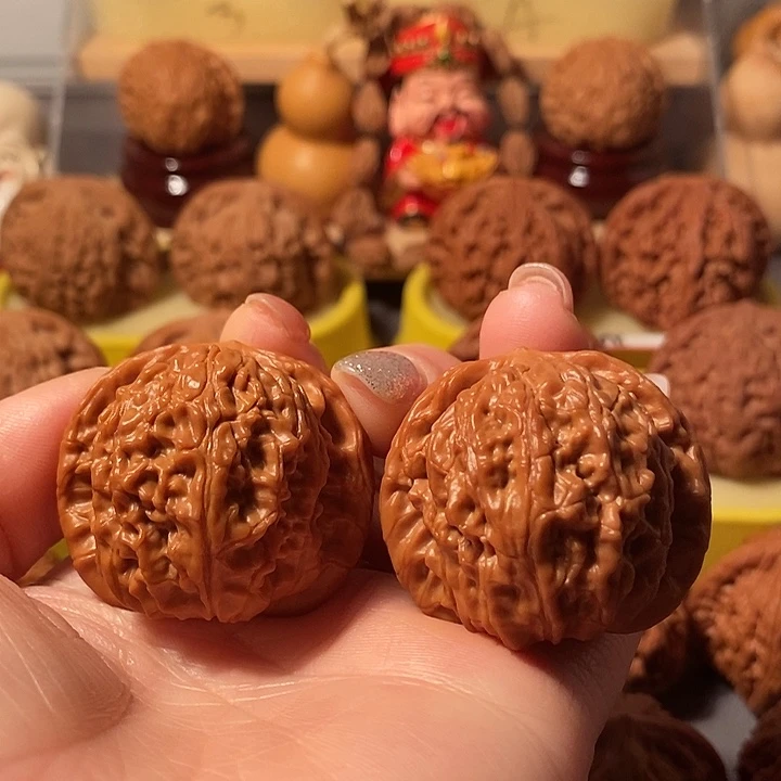 文玩核桃吊坠39核老闷