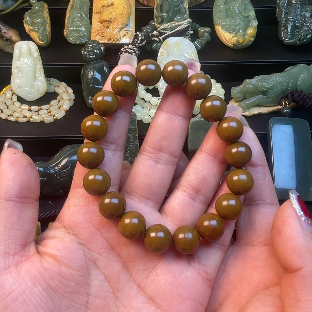 透闪石质玉未镶嵌手链