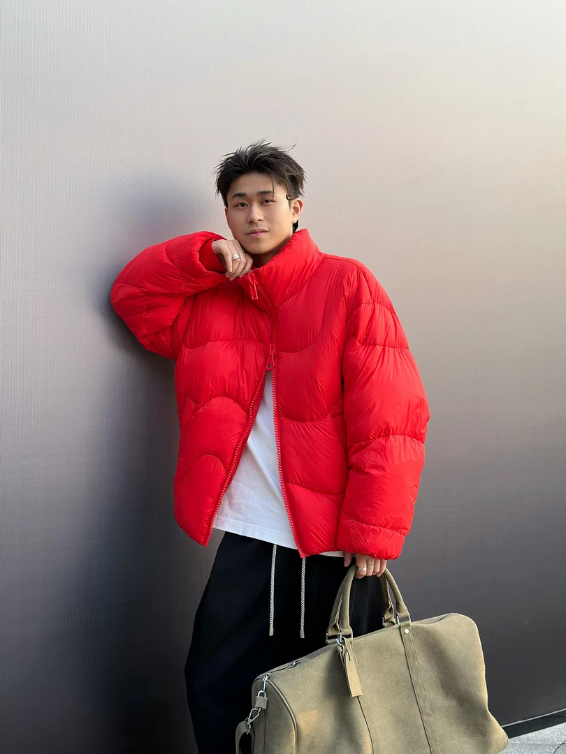 高充绒立领羽绒服冬季时尚青年潮流宽松休闲高端90白鸭绒泡芙外套