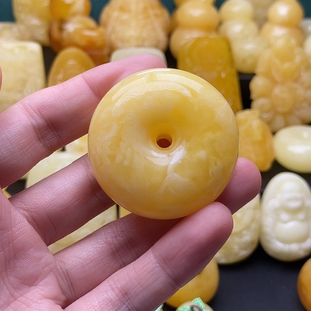 琥珀颈饰未镶嵌琥珀蜜蜡吊坠