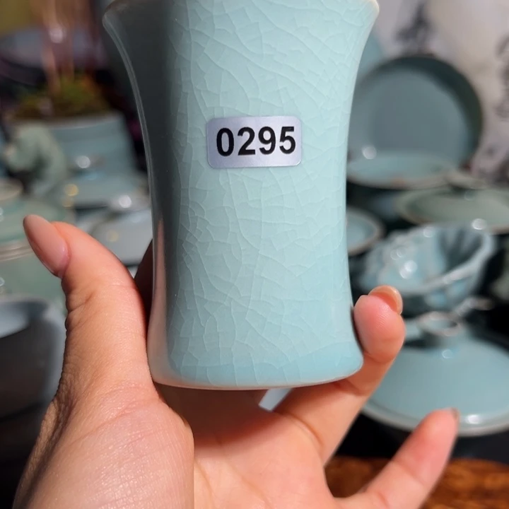 小***糊仿古天青釉束腰杯
