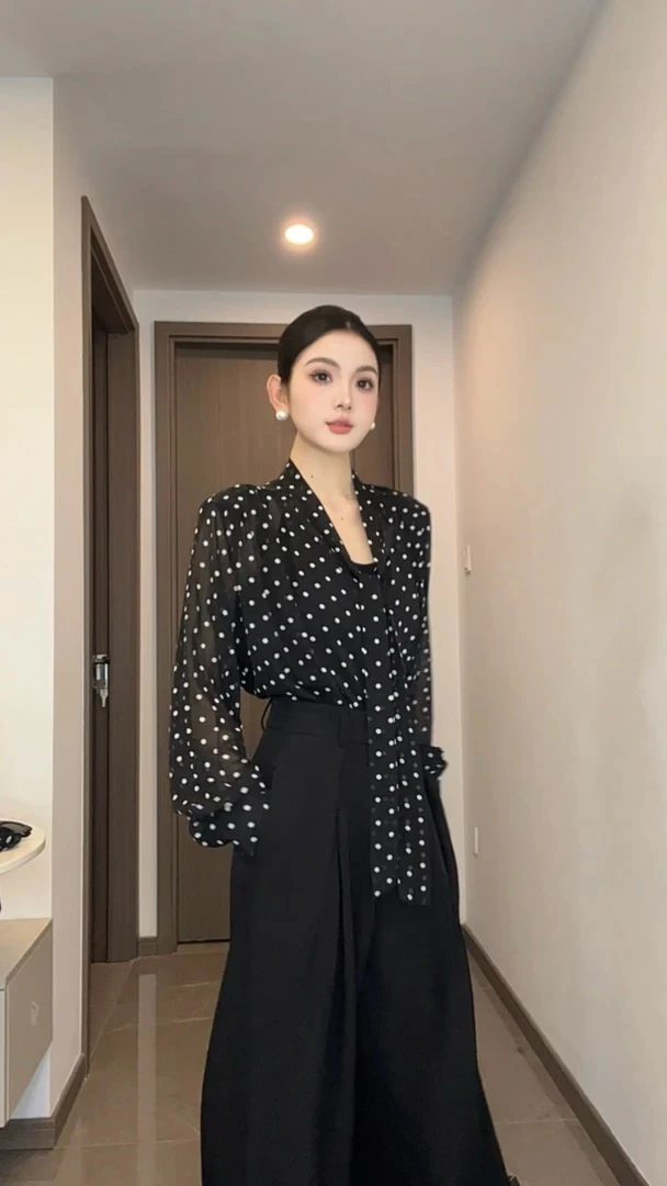 2025夏季新款复古法式蝴蝶结波点衬衫女宽松慵懒感气质上衣