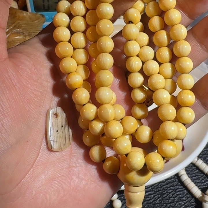 是***王银S925很漂亮念珠