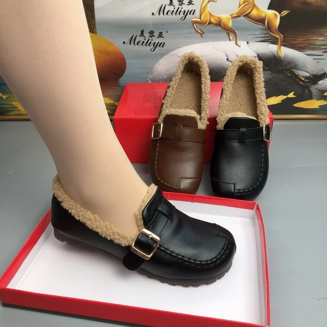 真软皮冬季加绒保暖豆豆鞋软底防滑毛毛鞋复古妈妈女鞋舒适休闲鞋