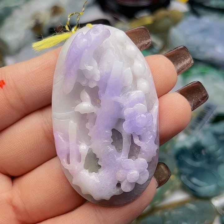 翡翠未镶嵌颈饰挂件