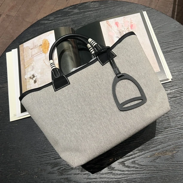 95新 Hermes/爱马仕 舍得 Hermes 黑拼灰米菜篮子托特包