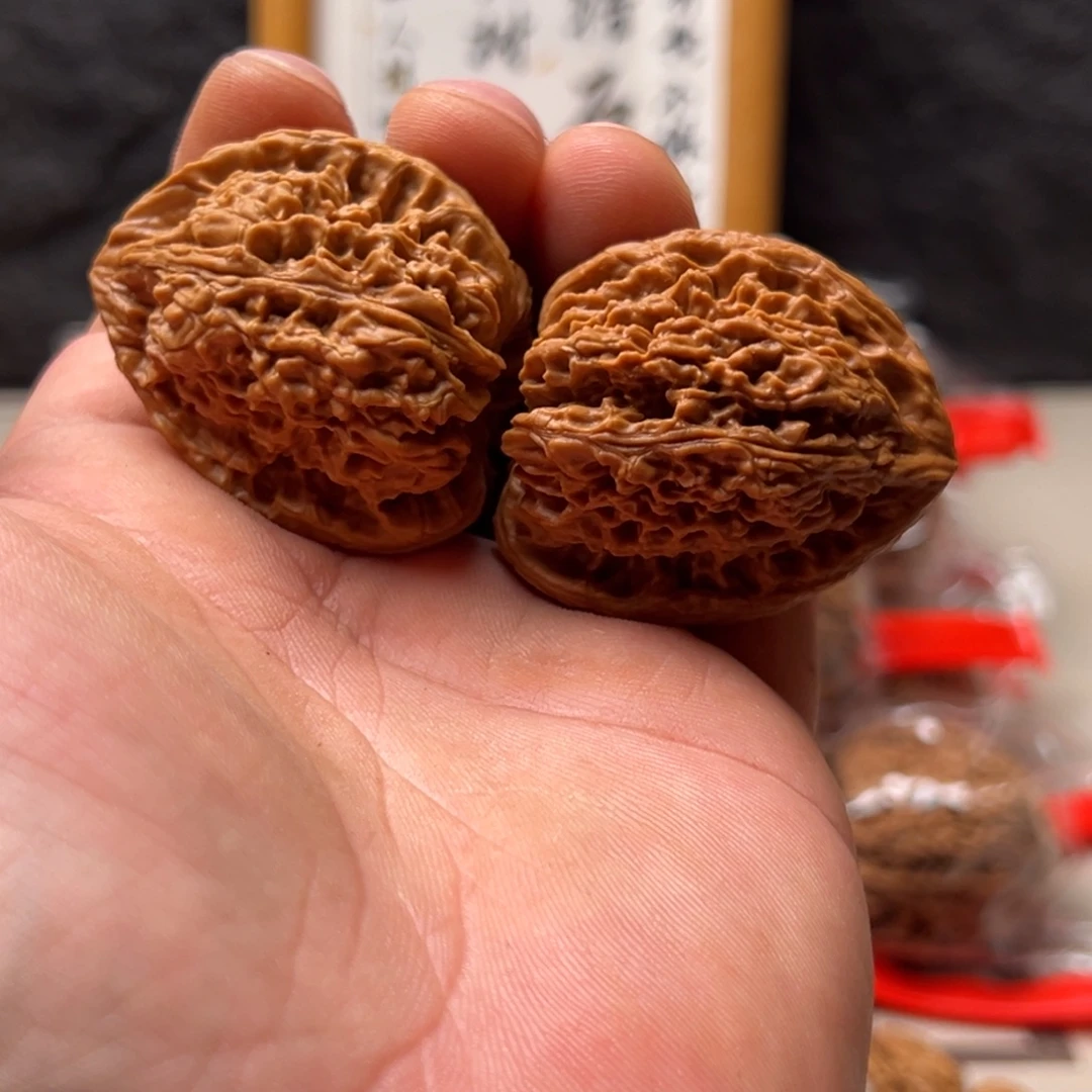 小***言把件文玩核桃南疆39色差