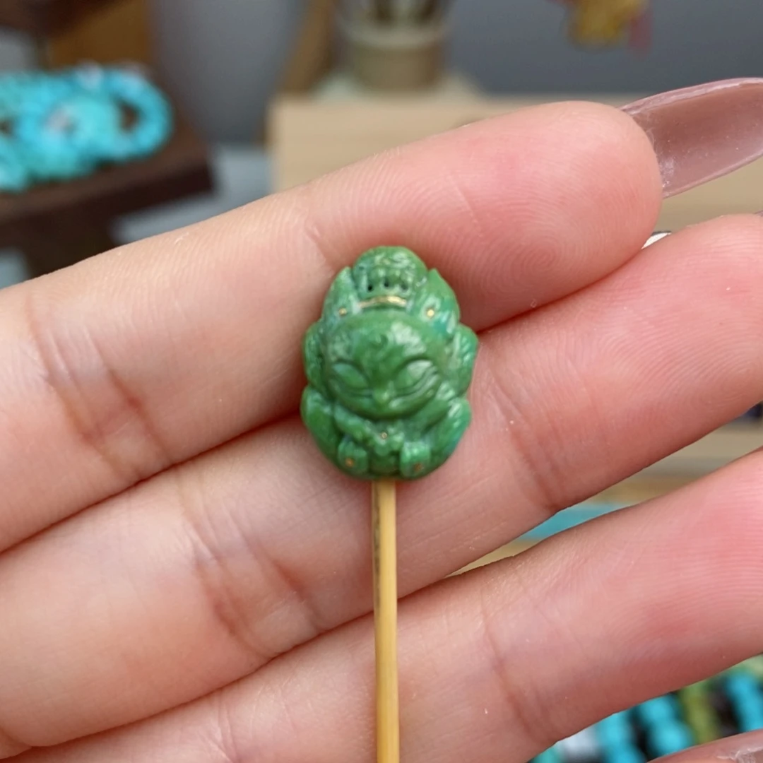 绿松石雕刻未镶嵌