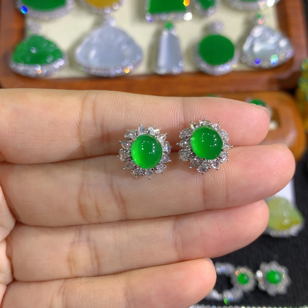 翡翠18K金镶嵌耳饰