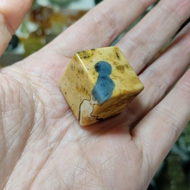 岫玉未镶嵌挂坠款式