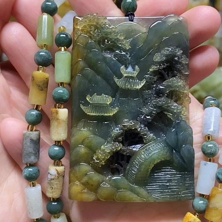 岫玉未镶嵌吊坠(赠链)