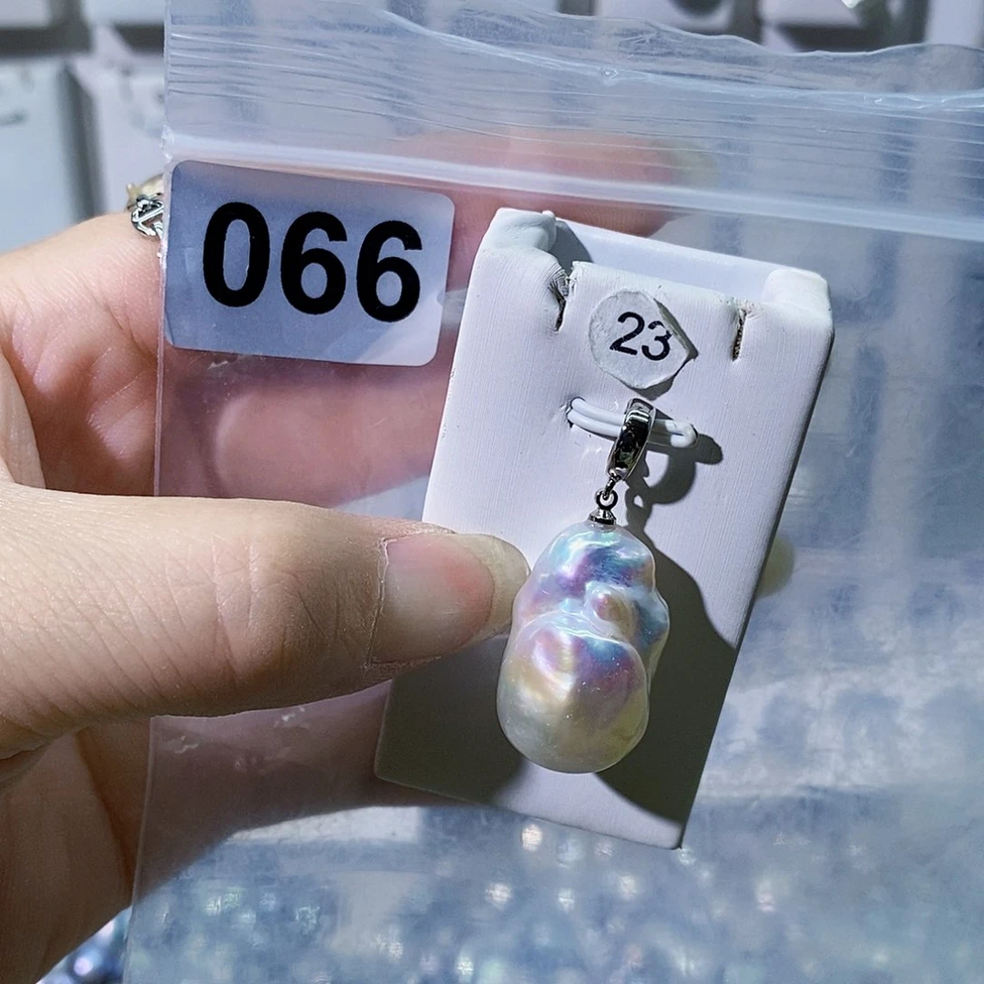 淡水珍珠合金颈饰