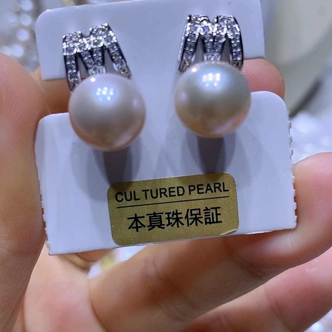 未镶嵌淡水珍珠吊坠或者耳钉