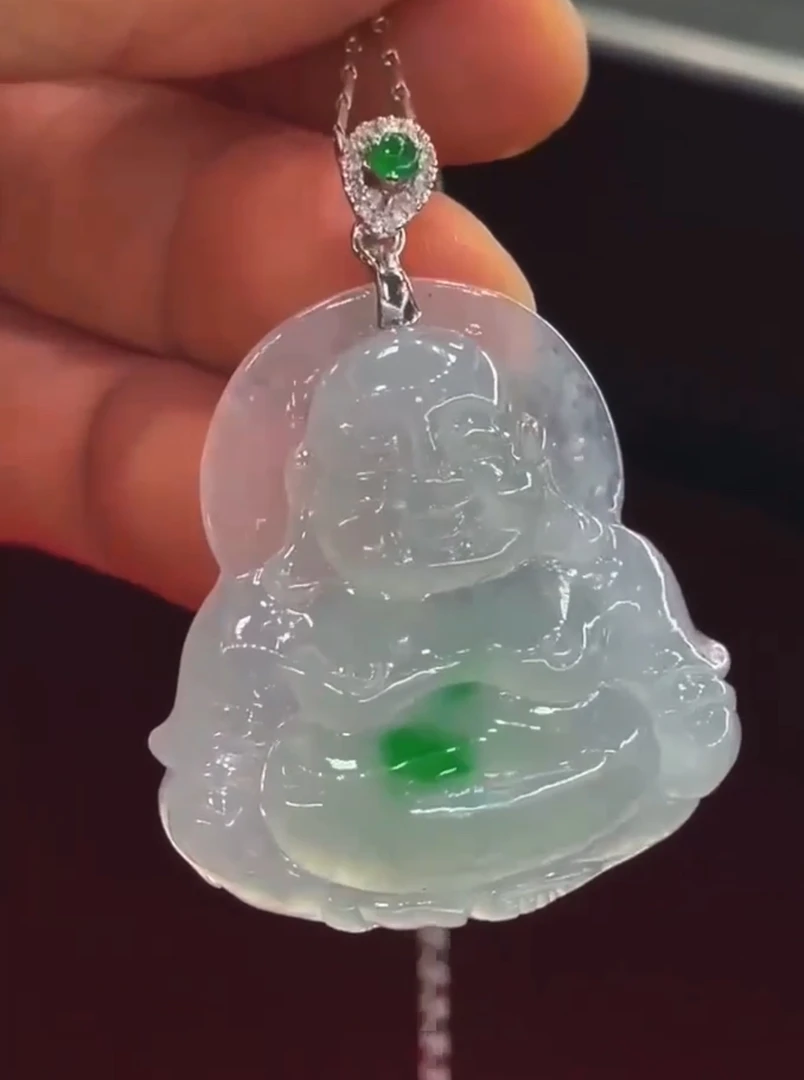 缅甸翡翠A货佛公吊坠裸石：35.8*32.6*7.6