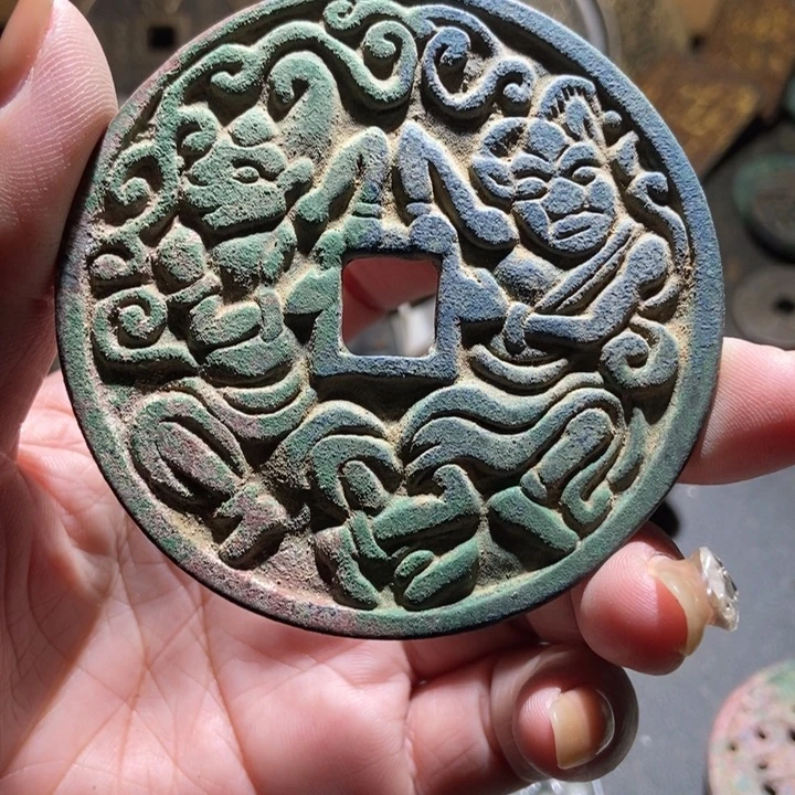 用***5铜现代工艺品仿制品