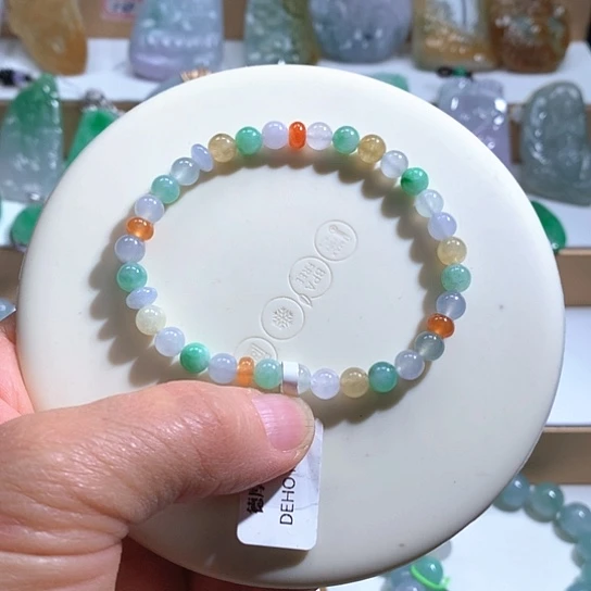 翡翠未镶嵌颈饰44