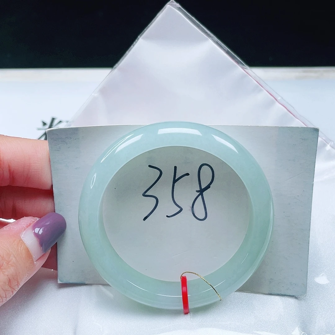 翡翠未镶嵌手镯缅甸翡翠50+