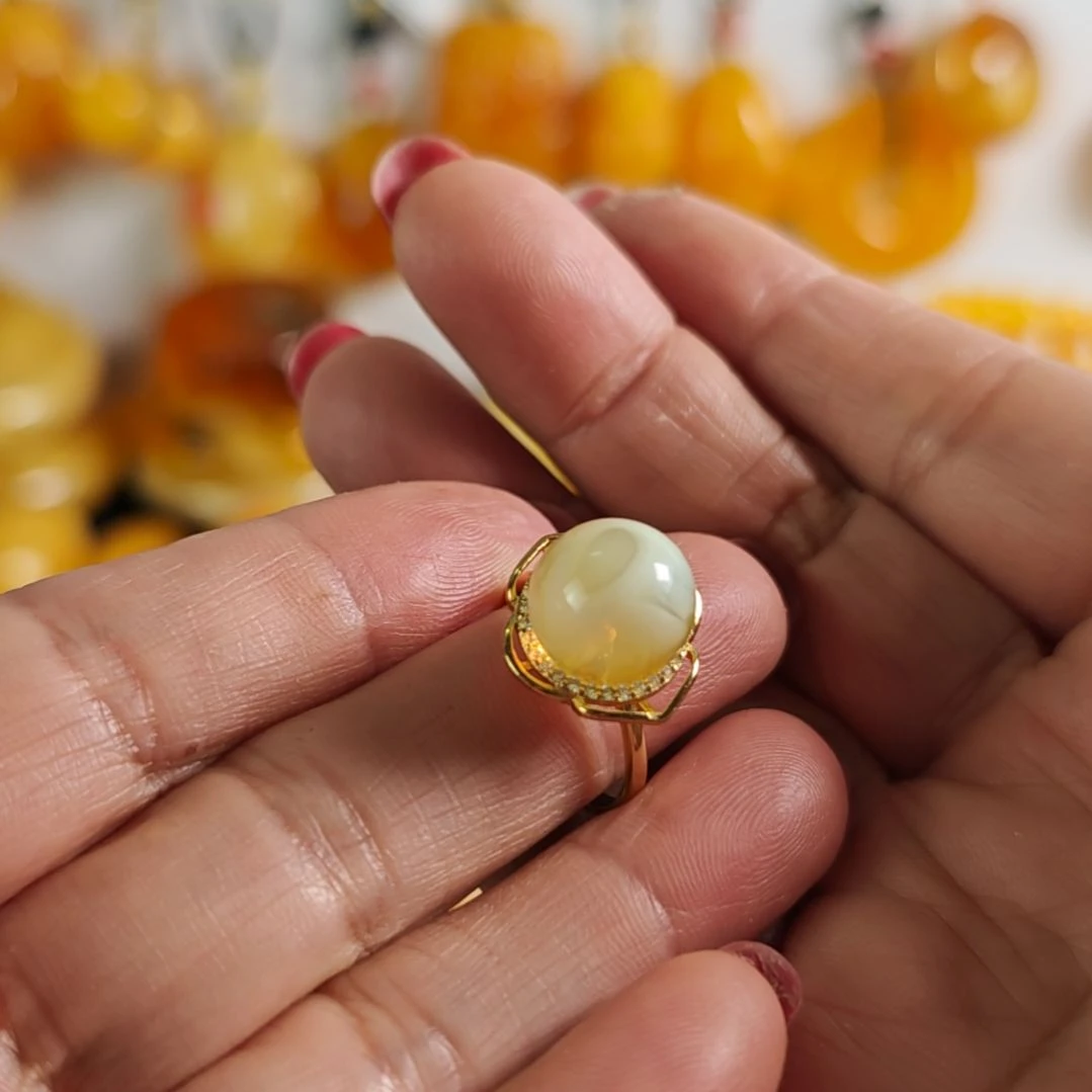 银S925镀金镶嵌蜜蜡戒指