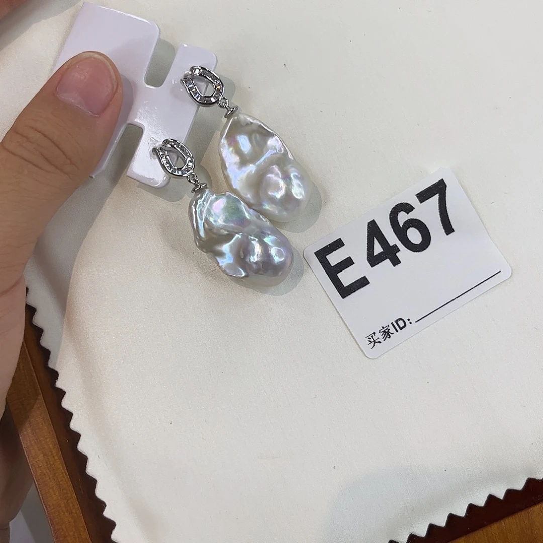 淡水珍珠合金耳饰