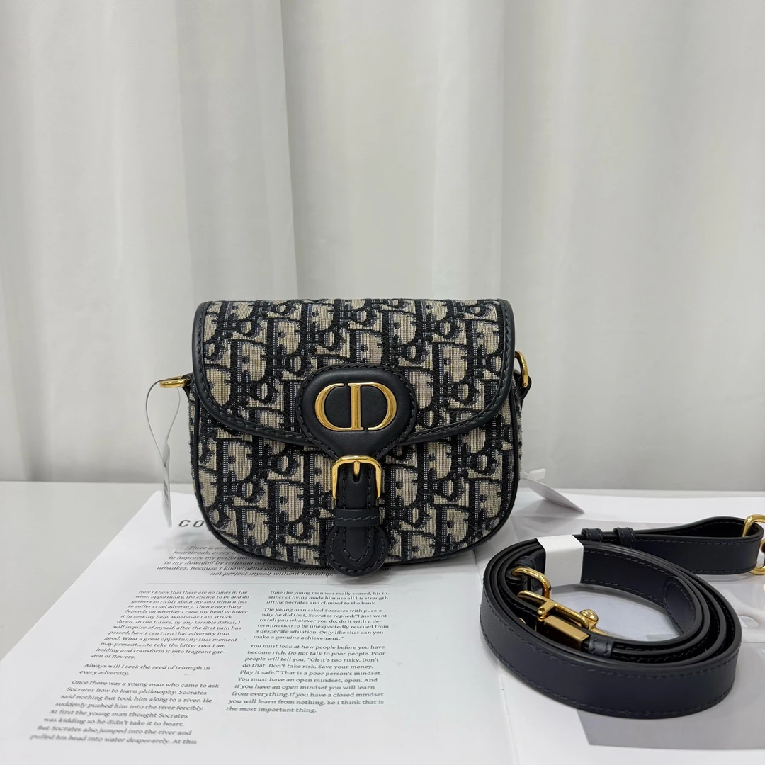 99新 DIOR/迪奥 迪奥老花小号bobby 20年 斜挎包